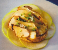 Milhojas de patata con foie y boletus