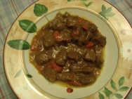 Morcillo con hueso a la hortelana