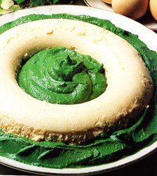 Mousse de espárragos con crema de espinacas
