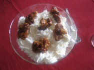 Nata con nueces caramelizadas