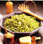 Nidos de tallarines a la italiana
