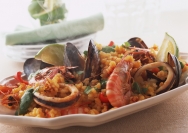 Paella marinera casera