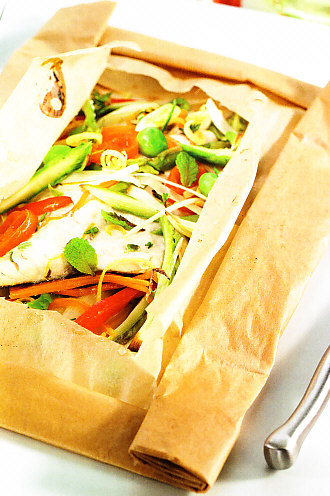 Papillote de lubina y verduras