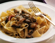 Parpadelle con frutos del mar