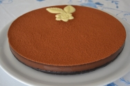 Pastel cremoso de chocolate