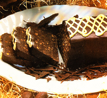 Pastel de chocolate y avellanas