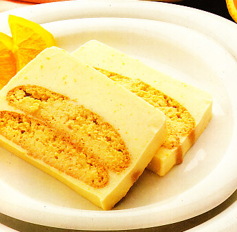 Pastel de crema a la naranja