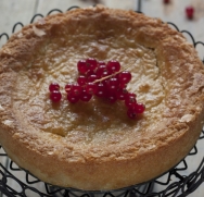 Pastel vaso de crema de manzana y vainilla
