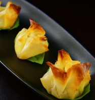 Pastelitos de tomatitos en pasta filo