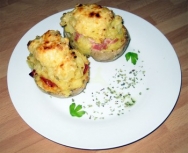 Patatas al horno rellenas