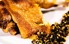 Pato con aceitunas