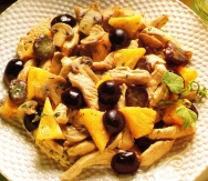 Pechuga de pavo con piña y uva