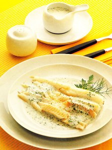 Pescadilla con salsa de yogur