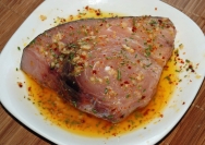 Pez espada marinado