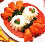 Pimientos fritos rellenos de carne