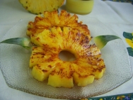 Piña asada a la plancha