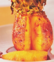 Piña caramelizada al licor de anís