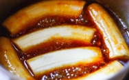 Plátanos maduros al caldero