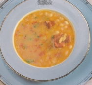 Pochas con morcillo de cerdo y chorizo