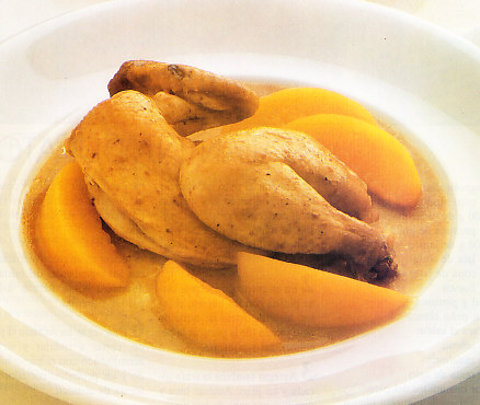 Pollo al horno con melocotones en almíbar