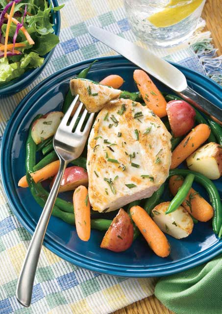 Pollo al limón con romero y vegetales