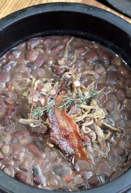 Porotos burros con tocino