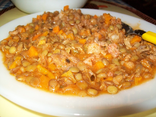 Potaje de lentejas con sobrasada