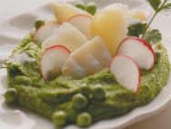 Puré frío de guisantes con bacalao