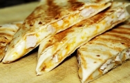 Quesadillas de pollo asado y verduras