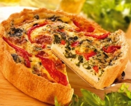 Quiche de espárragos, panceta y verduras
