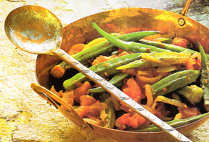 Quimbombó con cilantro y tomates