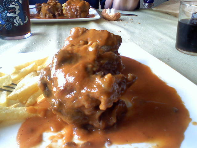 Rabo de toro con sepia