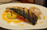 Rodaballo al horno con ajo y pimentón
