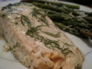 Salmón a la pimienta verde