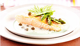 Salmón con alcaparras
