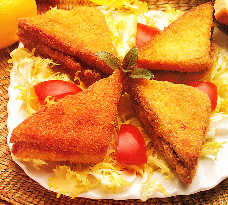 Sandwiches calientes rebozados