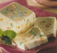Semifrío de requesón con frutas