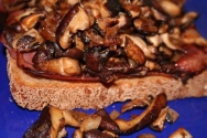 Setas de ardilla con jamón