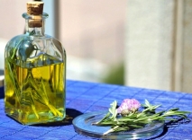 Aceite a las finas hierbas casero