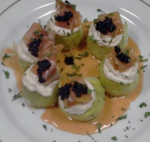 Alcachofas con salmón ahumado y salsa muselina