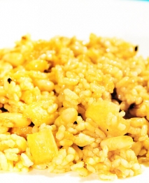 Arroz caldoso con cerdo, nabos y judías
