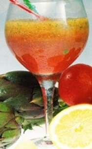 Batido de alcachofa, pepino, tomate y limón
