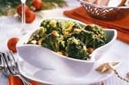 Brócoli con nueces de macadamia y cacahuetes