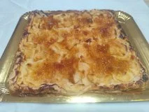 Coca de hojaldre y manzanas