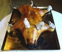 Cochinillo blanco asado