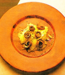 Ensalada al puñetazo con anchoas