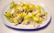 Ensalada de endibias con manzana y nueces