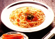 Espaguetis con salsa de salmón