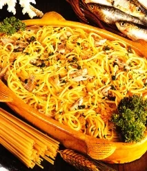 Espaguetis con sardinas