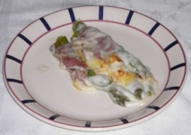 Espárragos trigueros gratinados